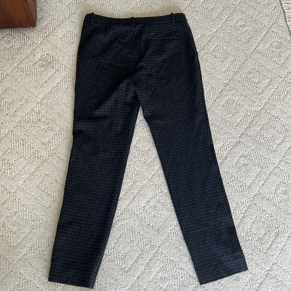 Theory Slim Straight Ponte Pants in Black Caviar Houndstooth - Picture 6 of 7